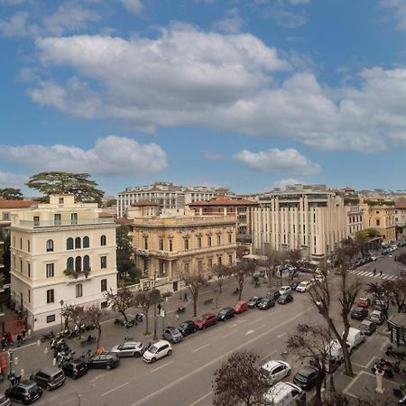 Naos Suite Close Popolo Square Roma Esterno foto