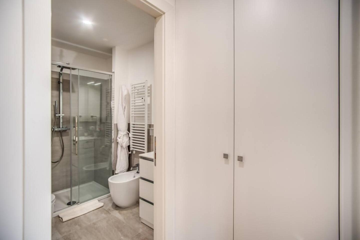 Naos Suite Close Popolo Square Roma Esterno foto